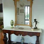 Napoli Bed & Breakfast 4*